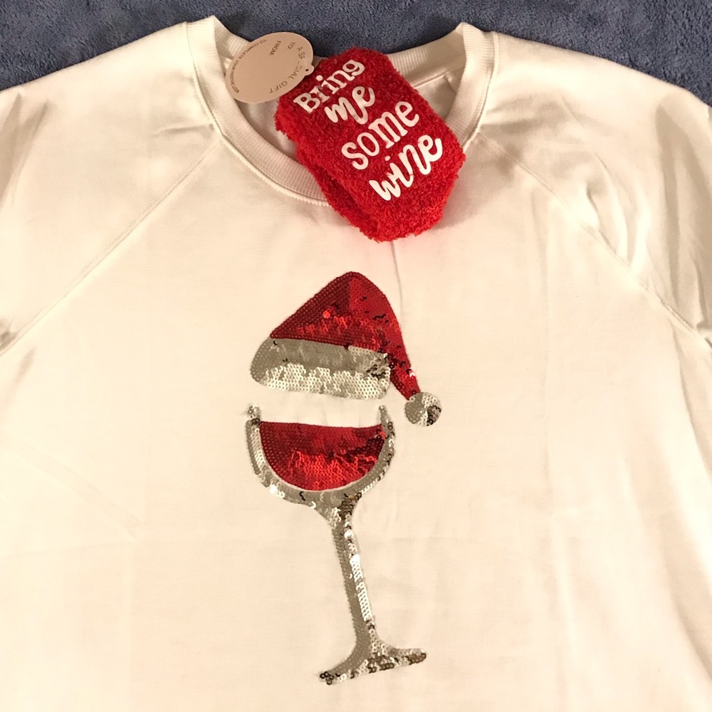 Philosophy Sweatshirt and Sock Gift Set Ivory/Red - Picture 14 of 16